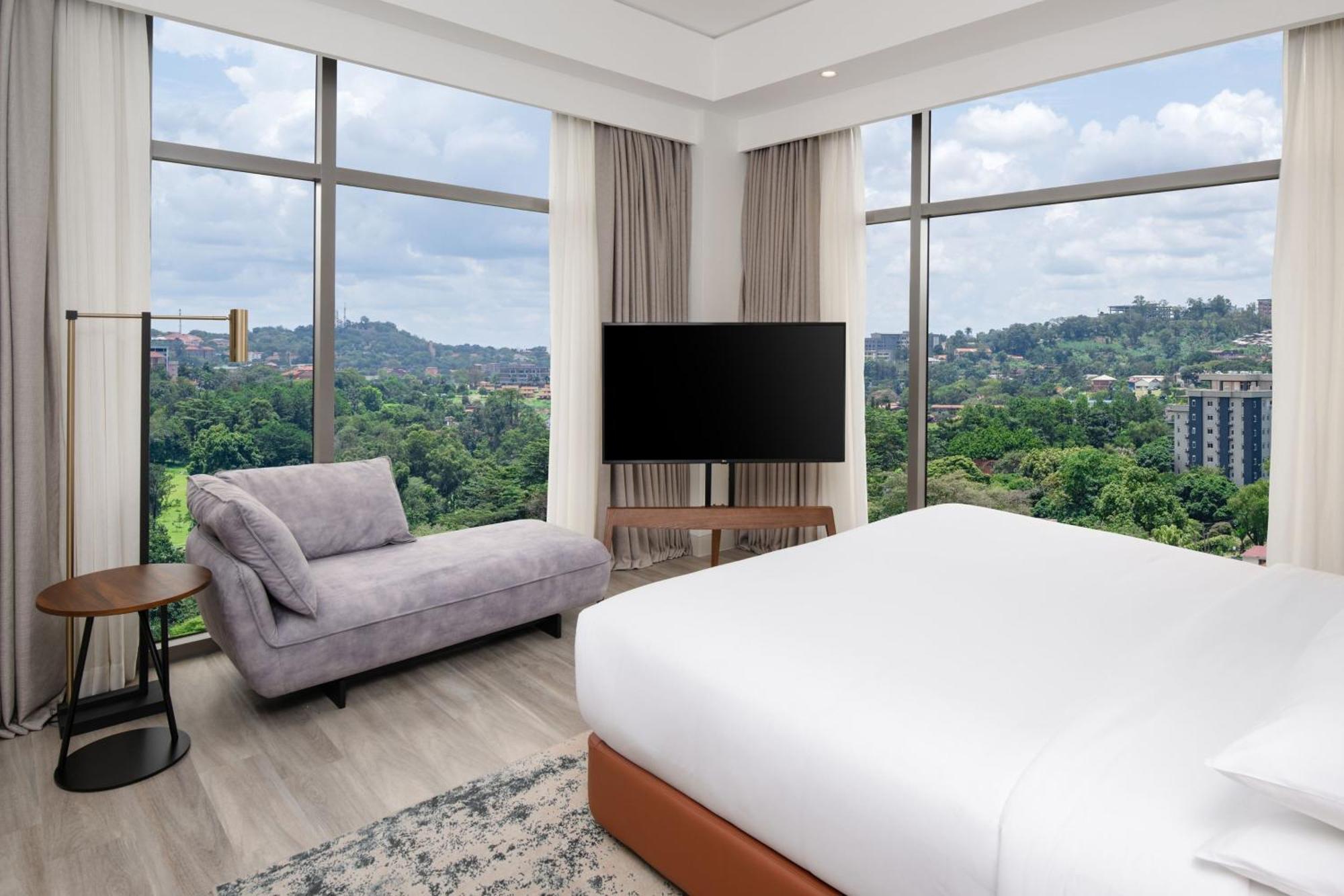 Four Points By Sheraton カンパラ エクステリア 写真